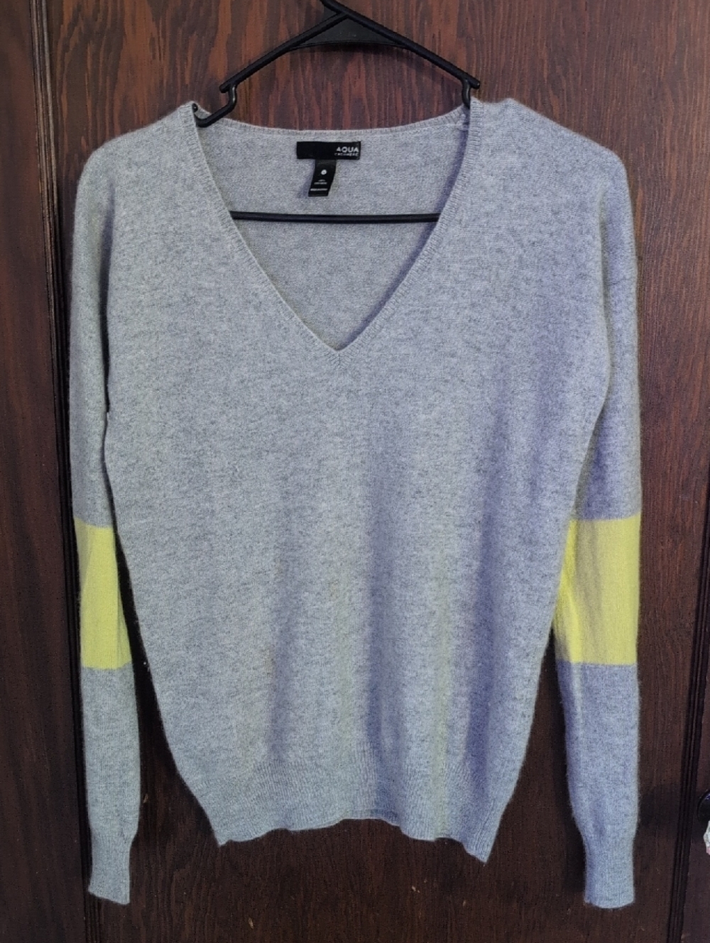 Aqua Women's Light Gray V-Neck Sweater with Yellow Sleeve Panels